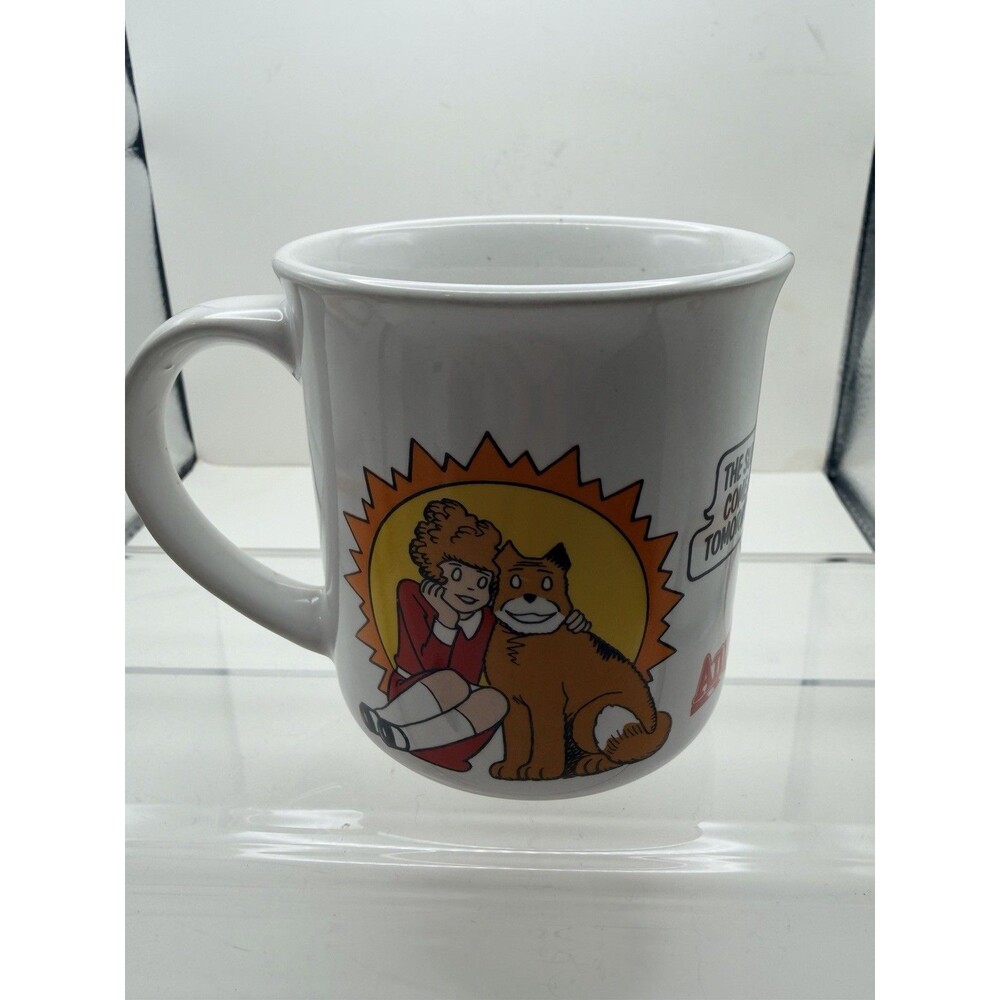 1982 Applause Annie Movie The Sun Will Come Out Tomorrow! Ceramic Mug Vintage